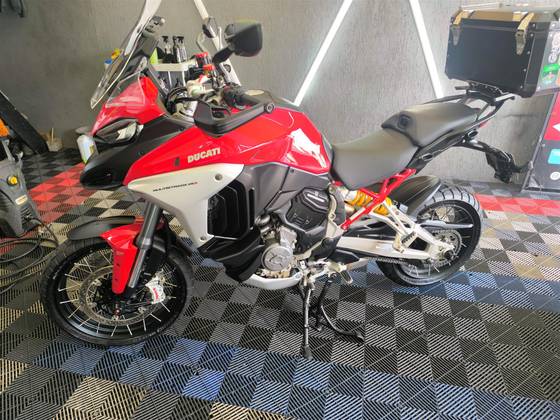 DUCATI MULTISTRADA 1200 V4 S 